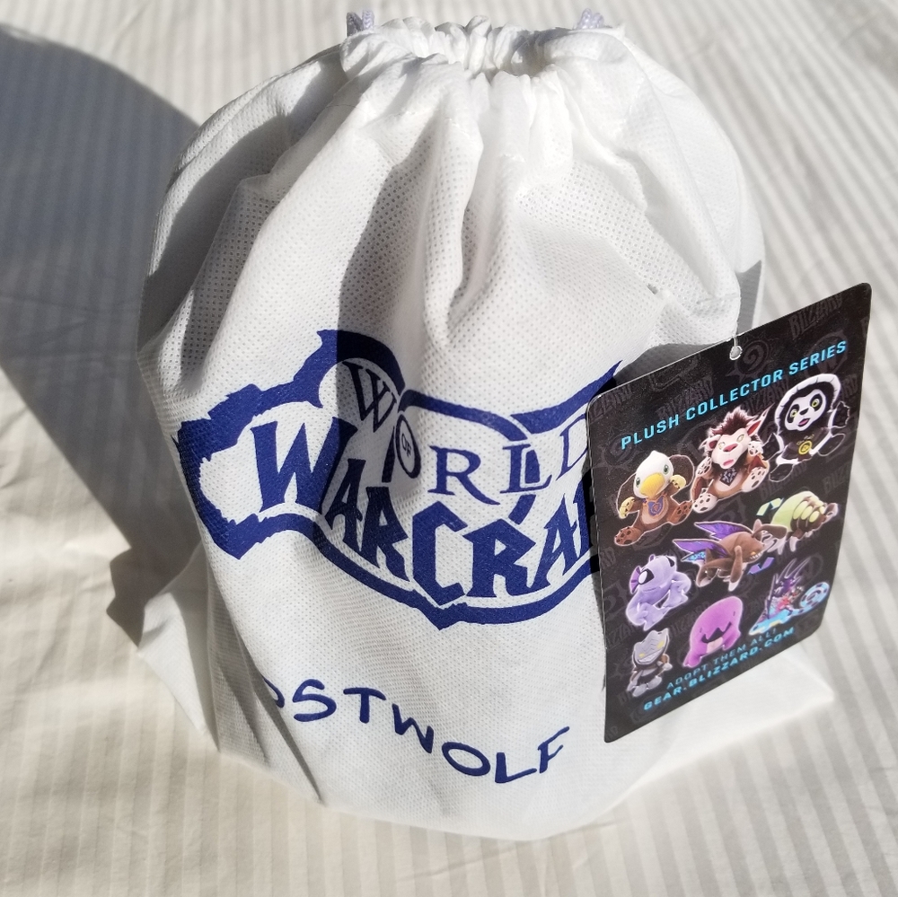 Blizzard WoW Warcraft FrostWolf Cub Plush Toy Rare - Picture 8 of 8